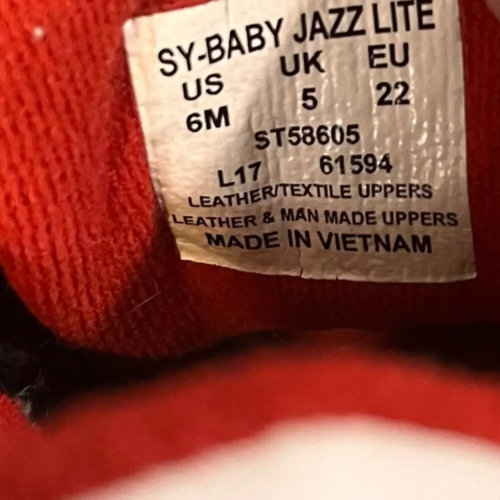 Saucony Red Sneakers‎ Size 6